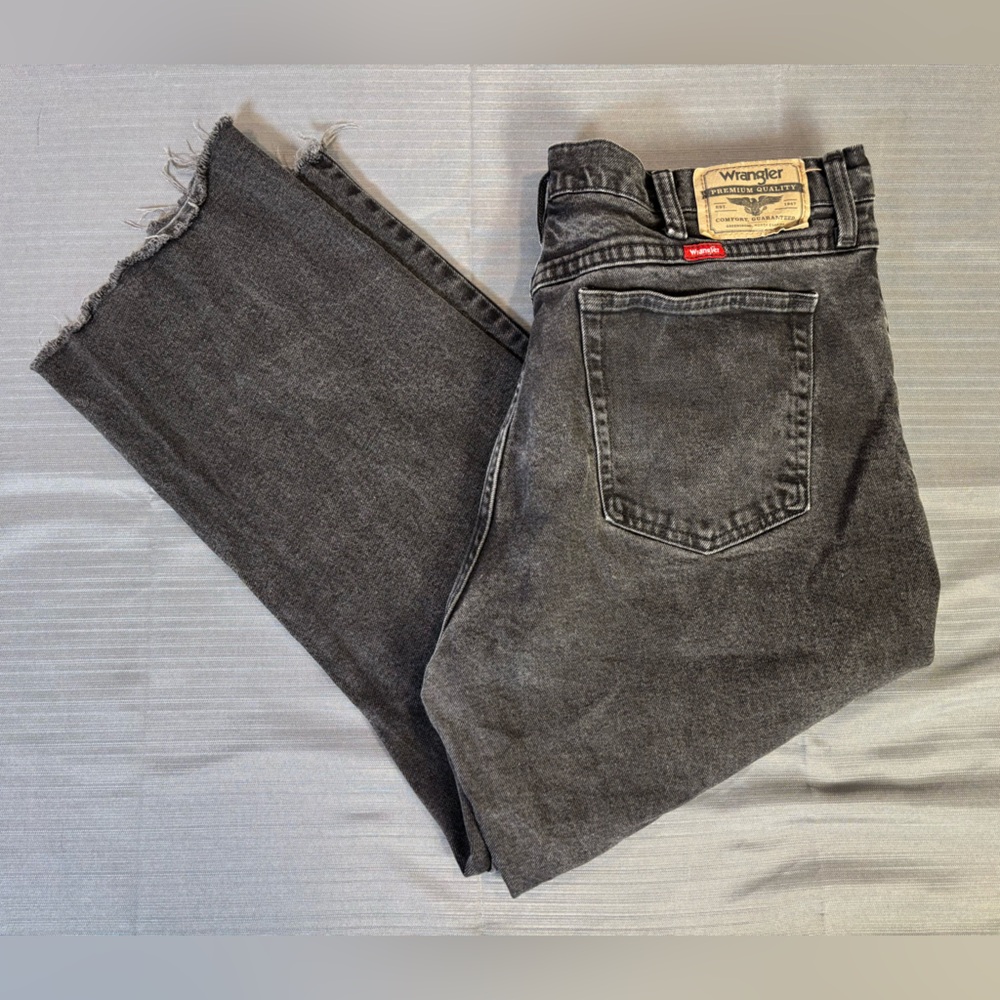 Wrangler Black Denim Jeans | Men’s 36x24 | Raw Hem | Stretch